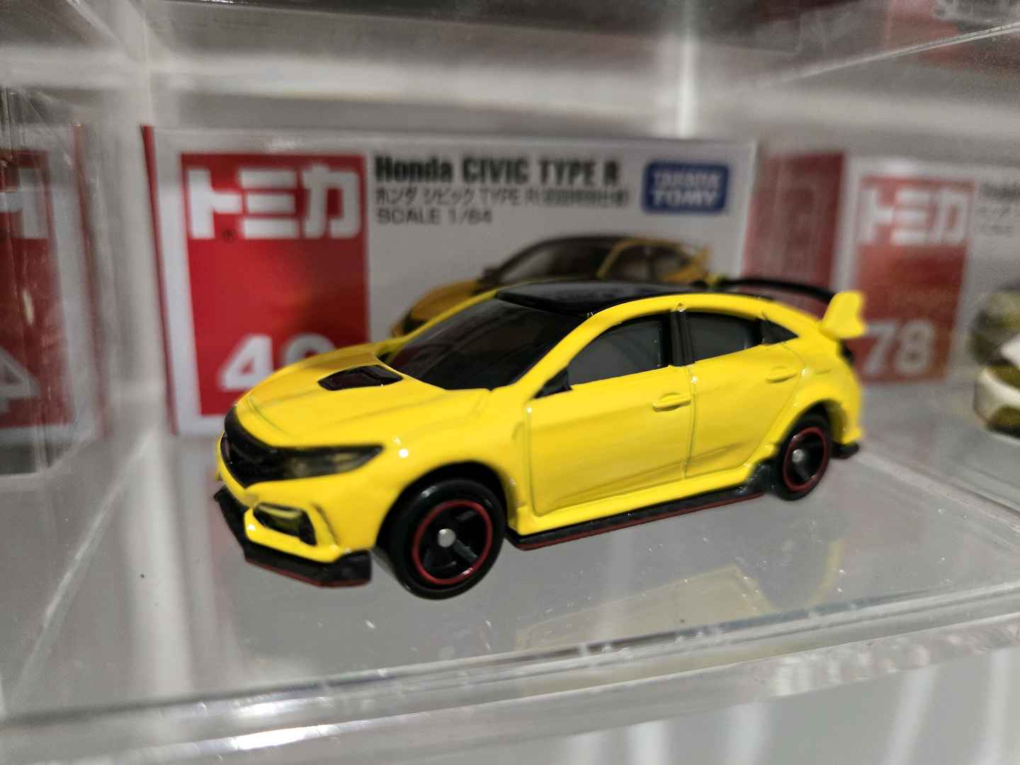 Takara Tomy Honda Civic Type-R (FK8)