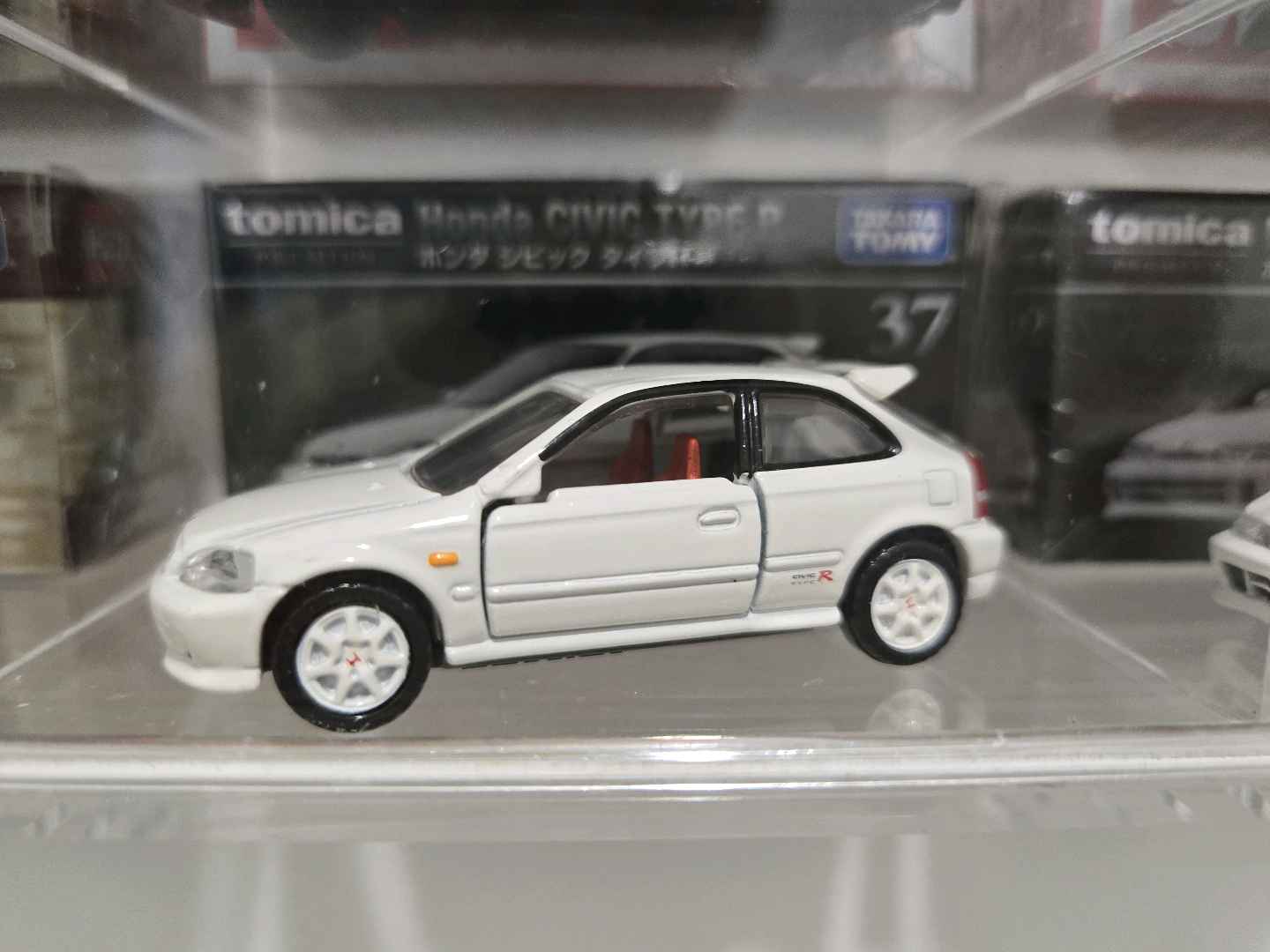 Takara Tomy Honda Civic (EK) Type-R