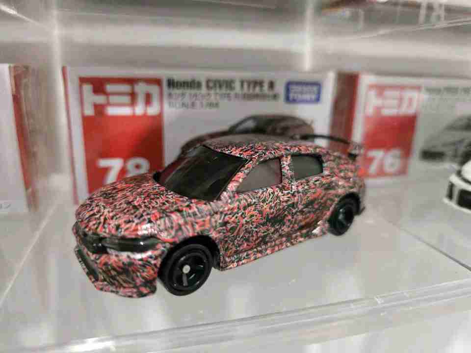Takara Tomy Honda Civic Type-R