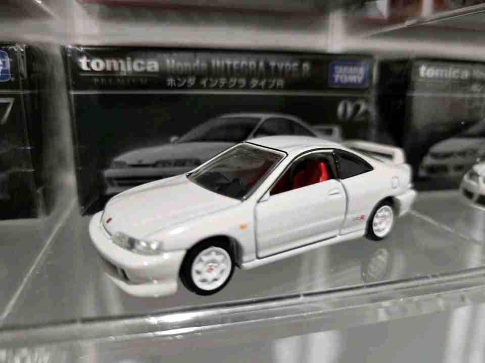 Takara Tomy Honda Integra Type-R