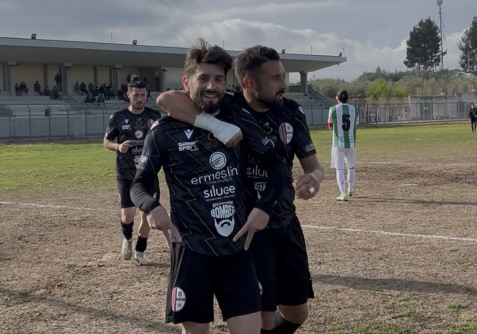 UN MODICA CALCIO SCHIACCIASASSI CALA IL POKER A LEONFORTE