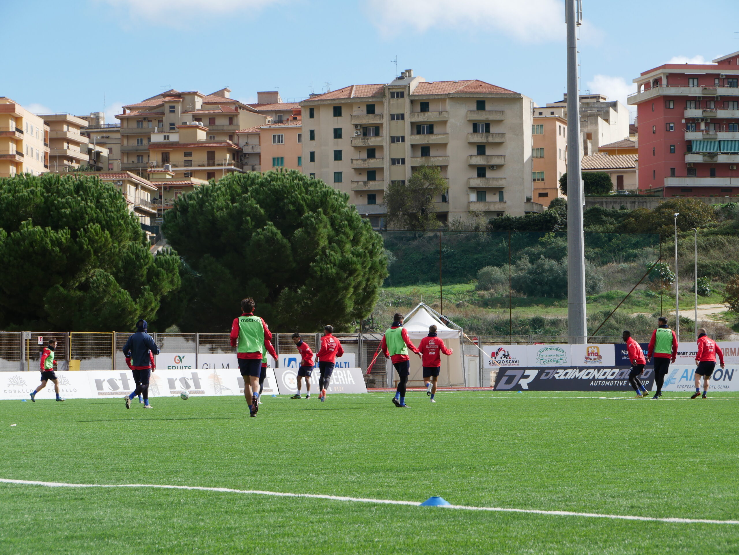 IL MODICA CALCIO FA VISITA ALLO SPORT CLUB PALAZZOLO PER MANTENERE LA VETTA