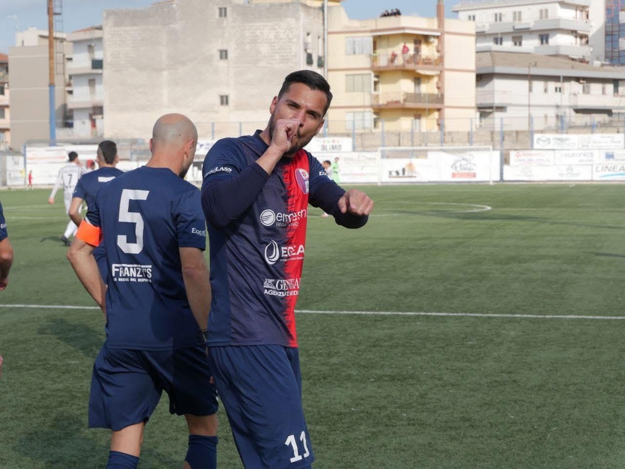 Il modica calcio ritrova il suo ariete, ufficiale: luca savasta di nuovo rossoblù