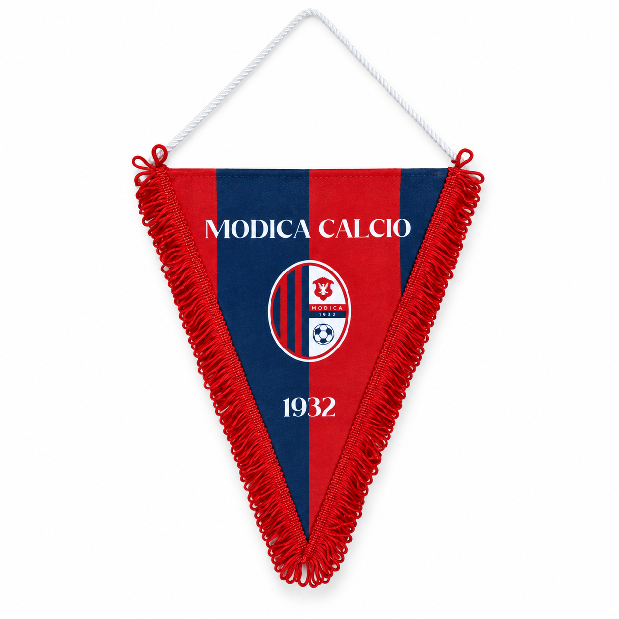 Gagliardetto ufficiale Modica Calcio 1932 con stemma, strisce rosse e blu e frange rosse
