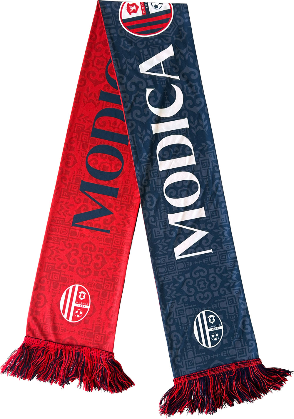 Sciarpa ufficiale Modica Calcio 1932 in poliestere effetto raso, rossa e blu con scritta MODICA e frange 1