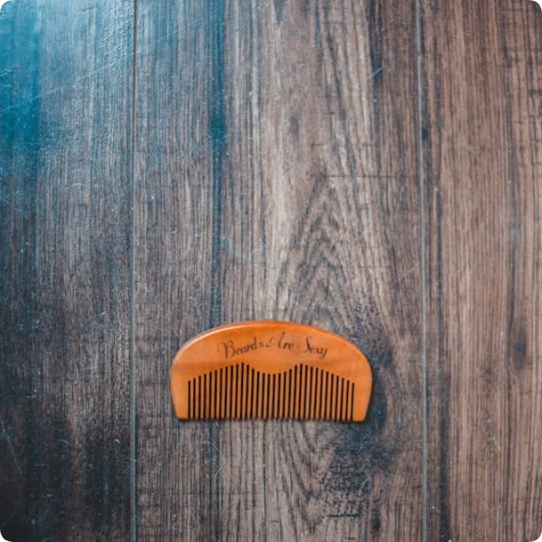 Pente de Madeira Artesanal