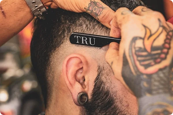 Corte com tesoura Masculino