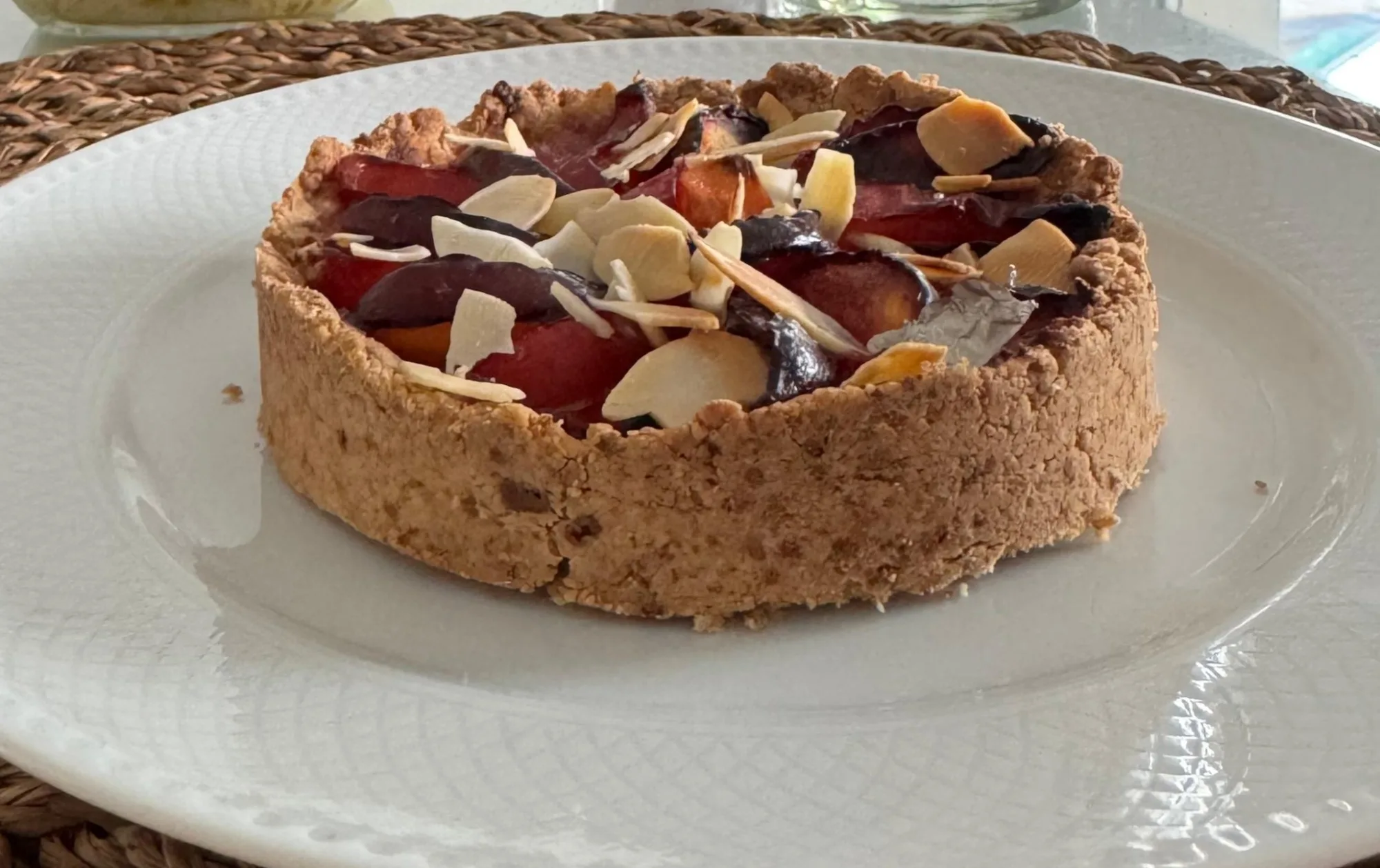Plum & almond buckwheat pie — photo 2