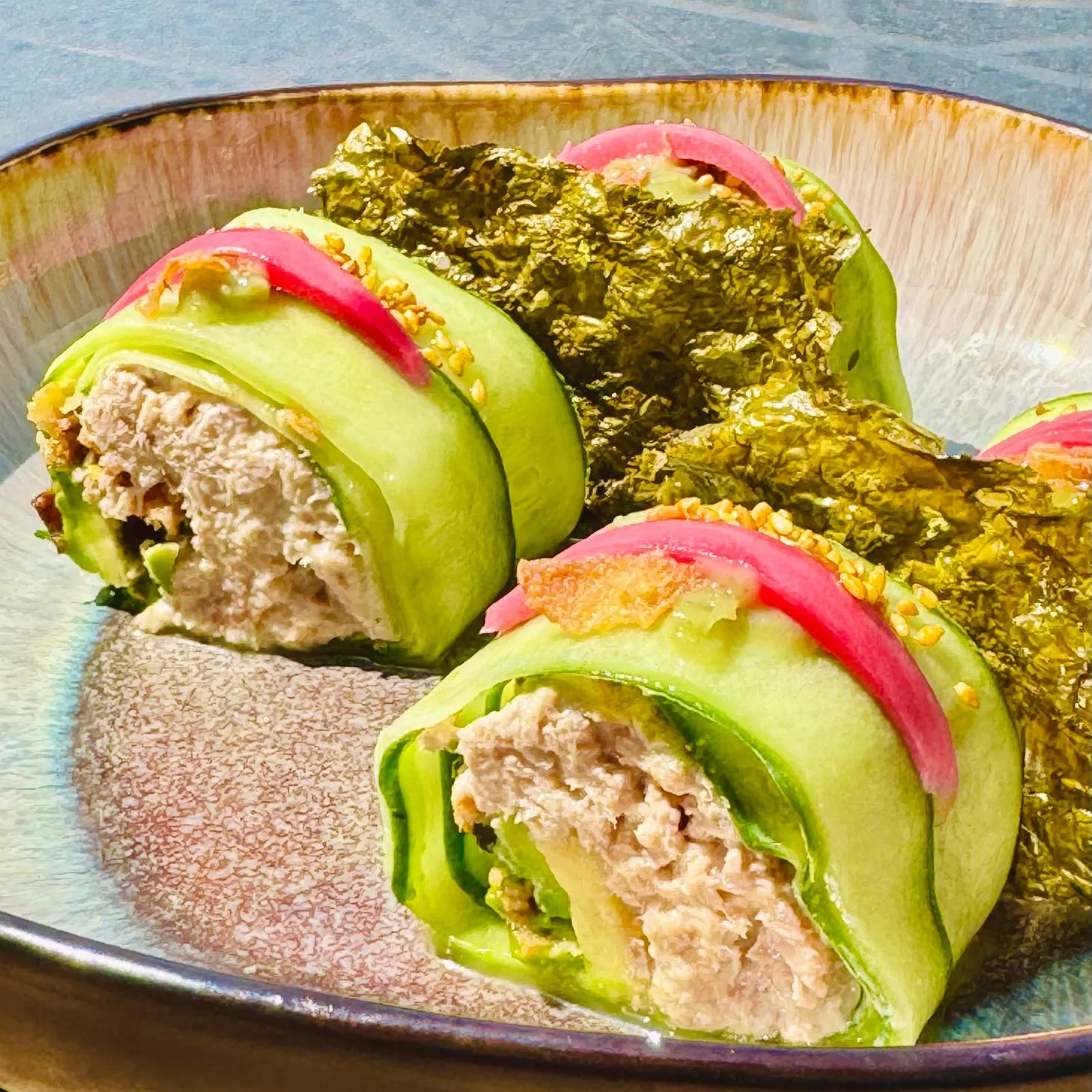 Rainbow tuna avocado rolls — photo 2