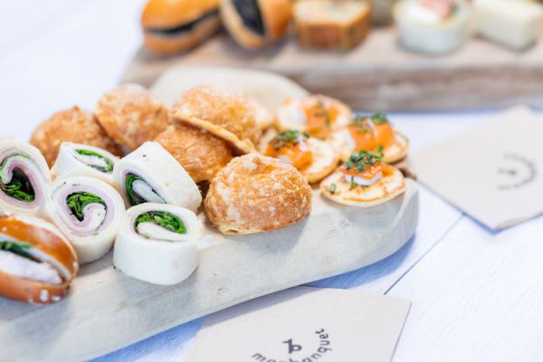 https://firebasestorage.googleapis.com/v0/b/monbanquet-airtable-urls.appspot.com/o/7015_Main_Photo.jpg?alt=media&token=489d34de-b82d-4d06-a88a-b8988b9bc1e3