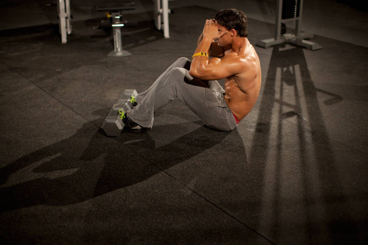 3/4 Sit-Up — end position, working the abs