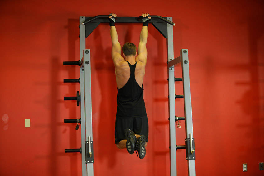 Gorilla Chin/Crunch — starting position, working the abs