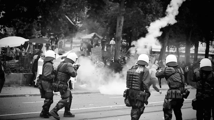 Проект Breaking the News, 2012. Фото Томаса Рафы
