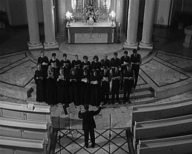 Артур Жмиевский. «Наш песенник», видео, 2003. Предоставлено Фондом Фокса