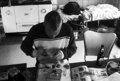 «Au Travail / At Work». (На работе) «Fabrication du Détecteur d’art invisible», Канада, 2006