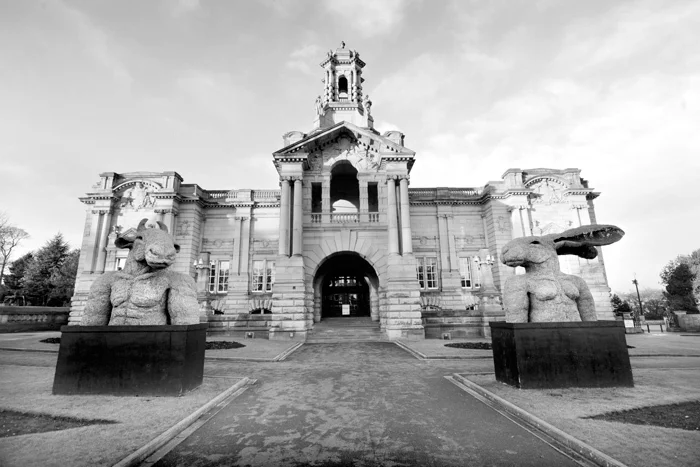 Художественная галерея в Брэдфорде (Cartwright Hall Art Gallery). Англия