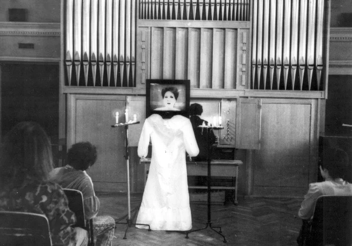 Группа «Прометей». Видеоинсталляция Ave Maria 1990. Институт «Прометей»