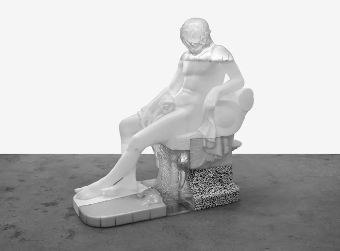 Оливер Ларик «Спящий мальчик», 2016. Стереолитография и местный лазерный обжиг, полиамид, полированная эпоксидная смола, TuskXC2700T, полиуретан, перламутровый пигмент, гидрографная печать. Предоставлено автором и галереей Тани Лейтон