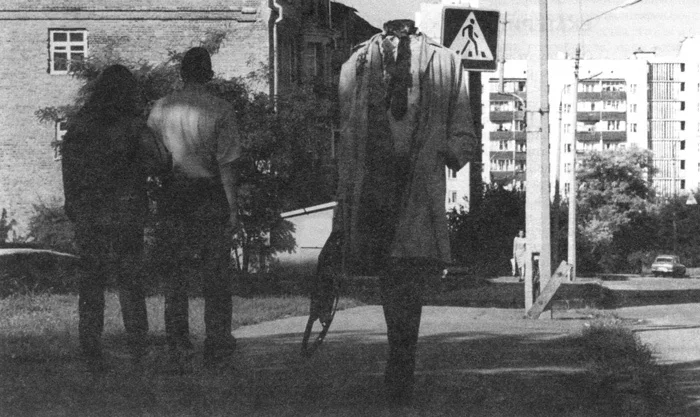 Василий Цаголов. «Большая прогулка», цветные фото, 1997