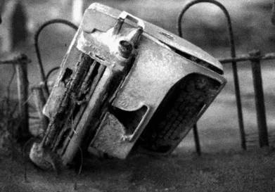 Дунг Айткен. «Eraser», видео, 1998