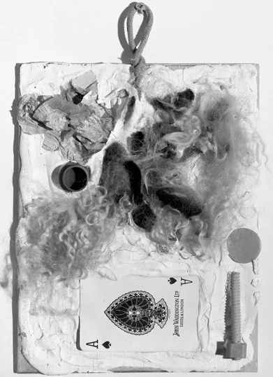 Ники де Сан-Фалль «Tir première séance — deu-xième séance, shooting session (tableau relief)», 1960–1961. Предоставлено автором текста
