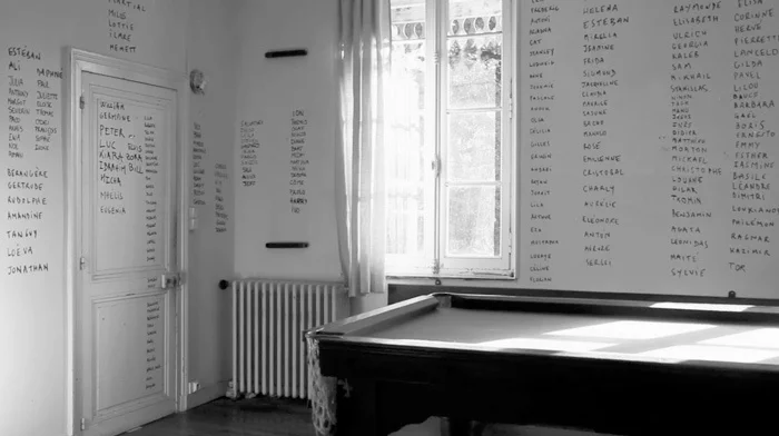 Лола Гонзалез «Летний лагерь», 2012. Кадр из видео. Предоставлено автором текста
