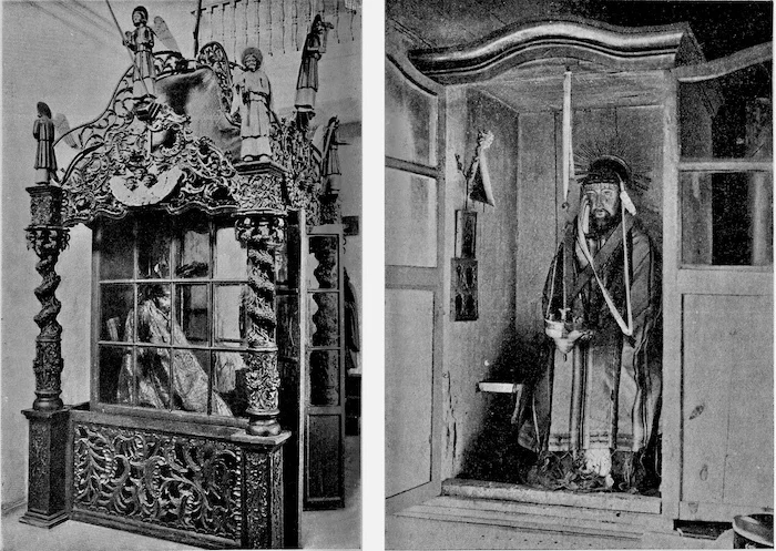 Иллюстрации из книги Николая Серебренникова «Пермская деревянная скульптура» (1928). Слева: «Сидящий в темнице Спаситель» из Канабековской часовни в зав. Пашии. Справа: «Сидящий в темнице Спаситель» в часовне в с. Большая Коча до получения его в Галерею. Предоставлено автором текста.