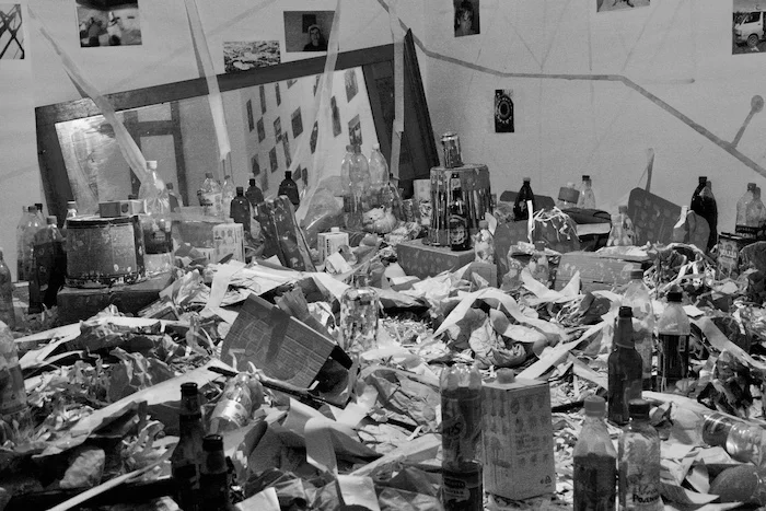 Владимир Селезнев «Метрополис» в Галерее одной работы, Самара, 2010. RAAN — Сеть архивов современного искусства.