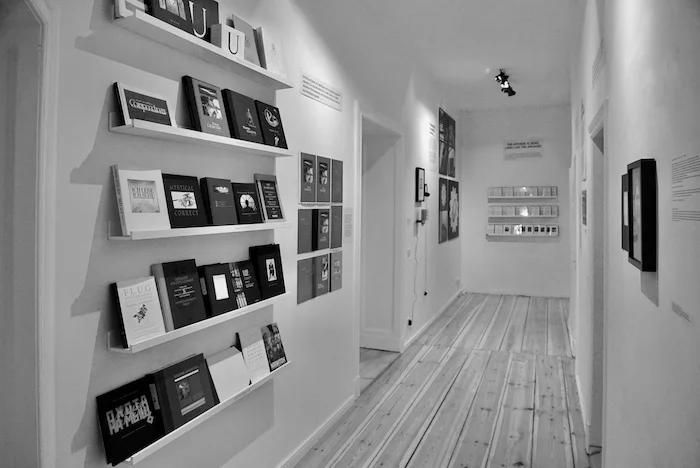Фрагмент выставки «Вадим Захаров — художник как институция». Freehome, 2018. Предоставлено автором текста.
