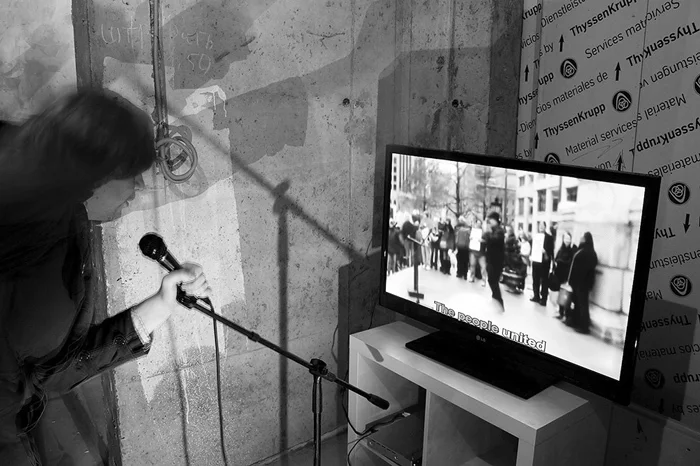 Иван Бражкин. «Протестное караоке», фотодокументация проекта, 2011