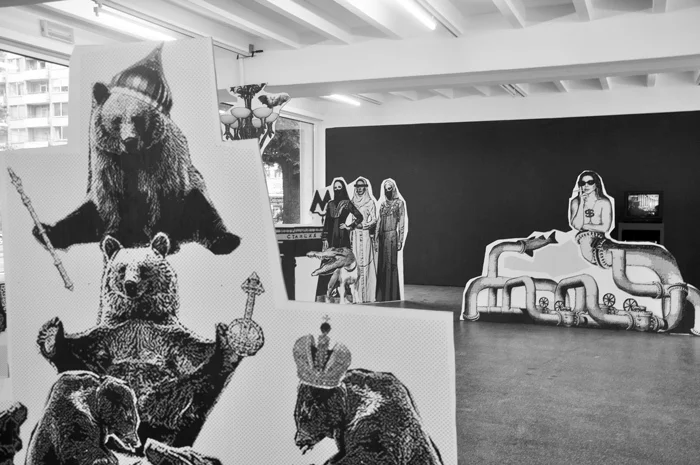 Выставка «Что делать?» в кельнской Кунстферайн. Инсталляция «Русский лес» (реализация — Николай Олейников, Ольга Егорова (Цапля)), 2011