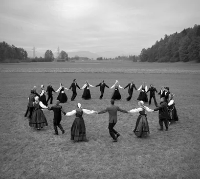ИРВИН. Transcentrala, Нью-Йорк, Москва, Любляна (1992-1997), «NSK Панорама», Любляна, цветная фотография, 125x112 см, 1997. Фото Майкла Шустера