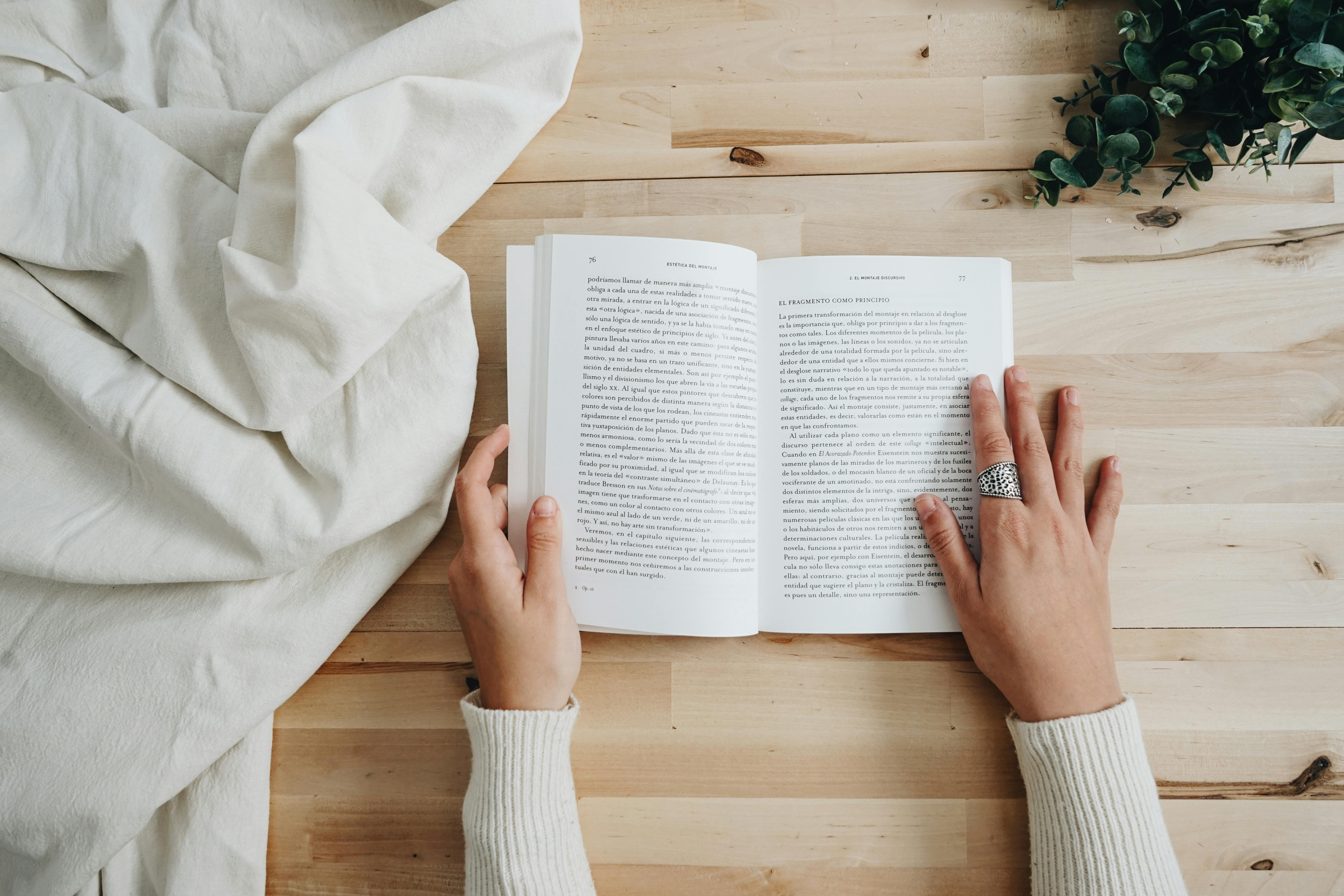 15 Timeless Book Quotes That Continue to Inspire Readers Worldwide