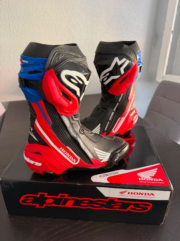 Botas alpinestars supertech r · 450 € | Se vende — Kando Riders