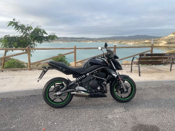 Kawasaki ER6n (A2) · 2400 € | Se vende — Kando Riders