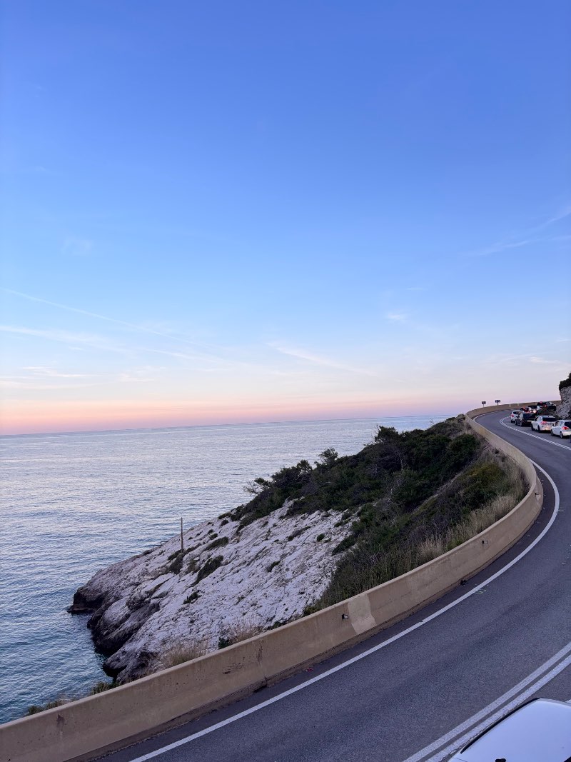 Begues + pies 😃 · Barcelona, España | Ruta en moto — Kando Riders