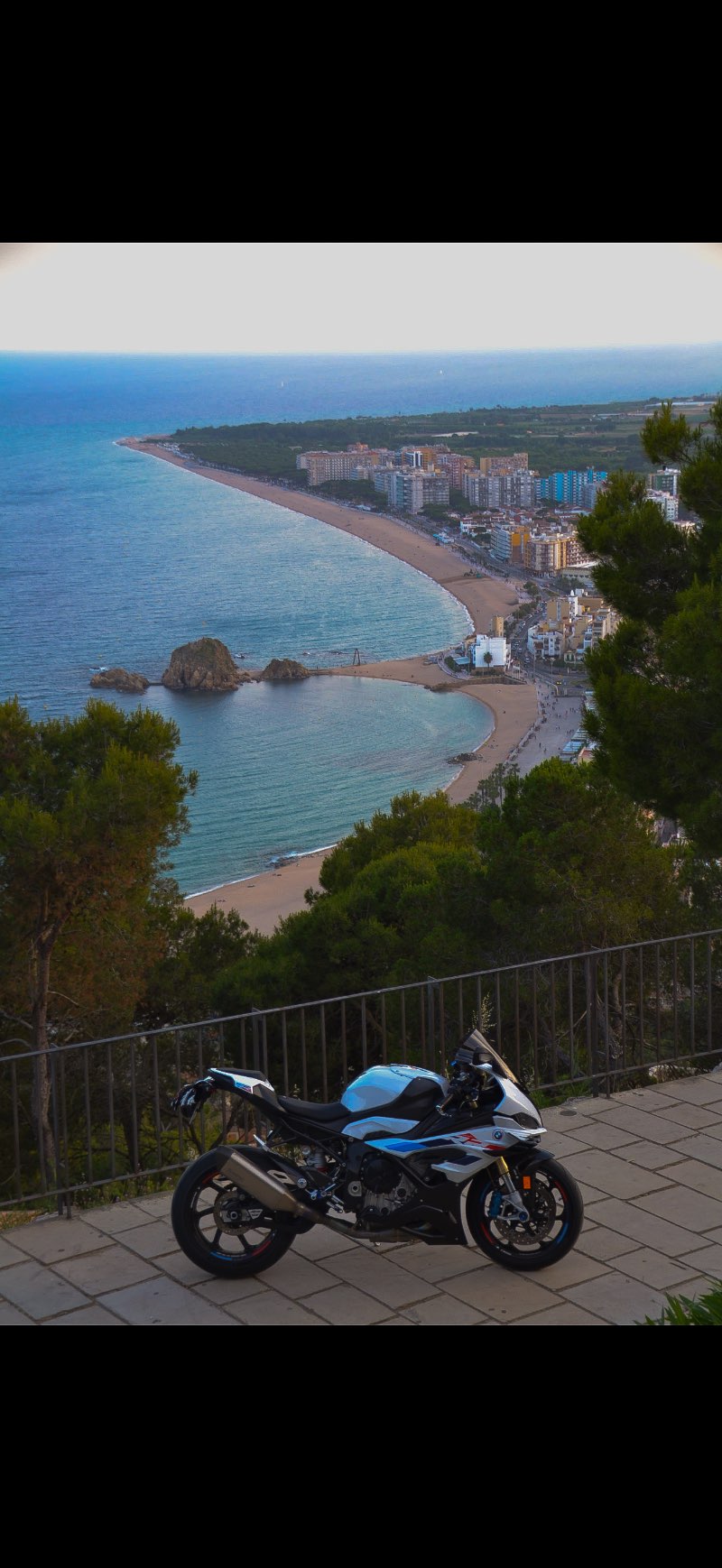 MILBANA MERIENDA PREMIÀ · Barcelona, España | Ruta en moto — Kando Riders