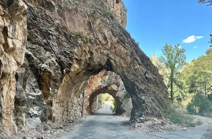 Ruta túneles de Pitarque (todas las cc.) · Valencia, España | Ruta en moto — Kando Riders