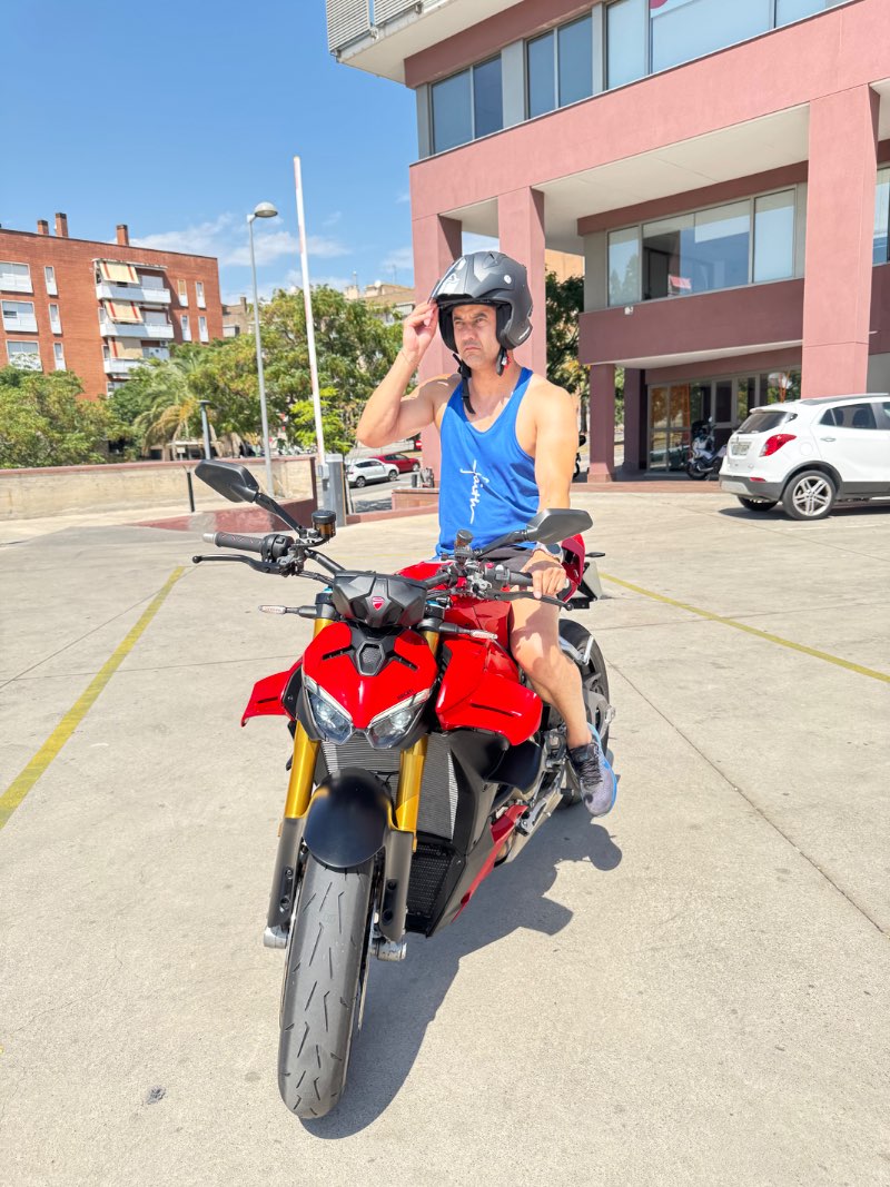 Ruta , salida gasolinera c58 km17 · Barcelona, España | Ruta en moto — Kando Riders