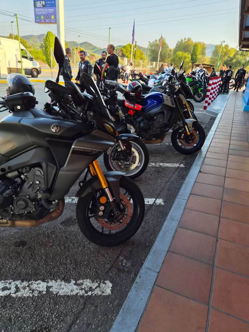 Llosa del cavall · Barcelona, España | Ruta en moto — Kando Riders