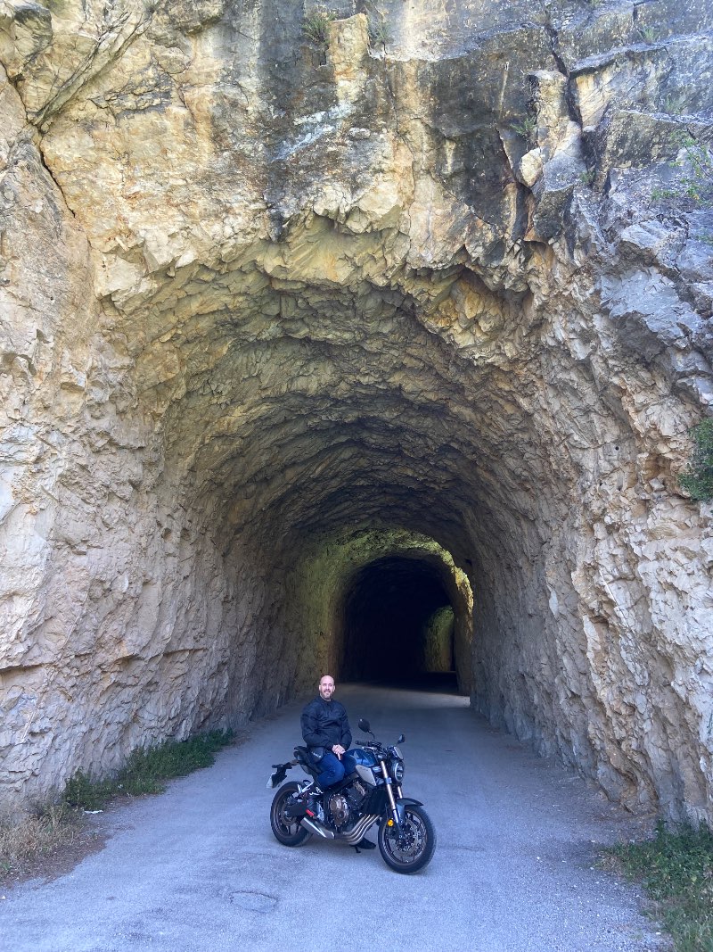 Curvas, desayuno y mas curvas. · Tarragona, España | Ruta en moto — Kando Riders