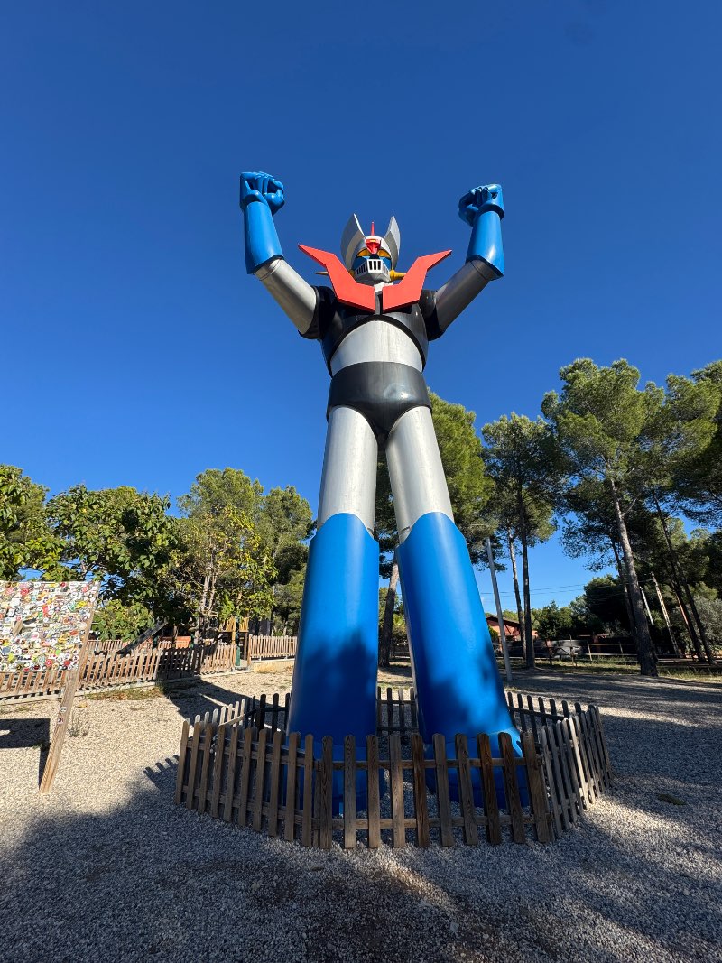 Mazinger Z · Barcelona, España | Quedada motera — Kando Riders