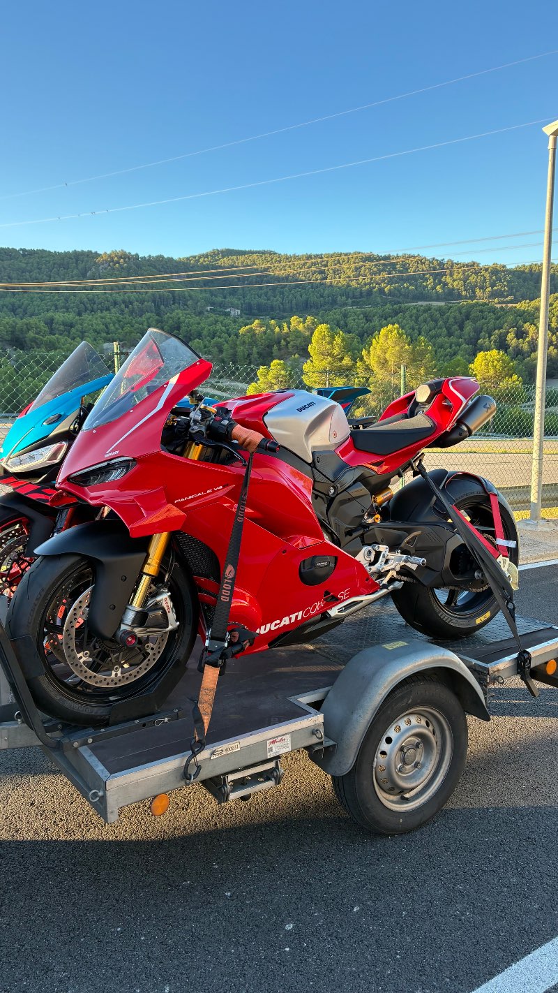 Desayuno calders · 08211, Barcelona, España | Quedada motera — Kando Riders
