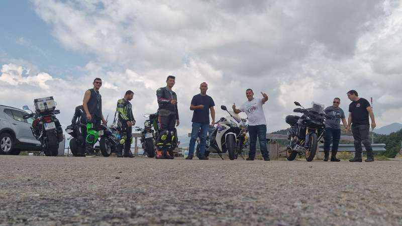 Llosa del cavall · Tona, Barcelona, España | Quedada motera — Kando Riders