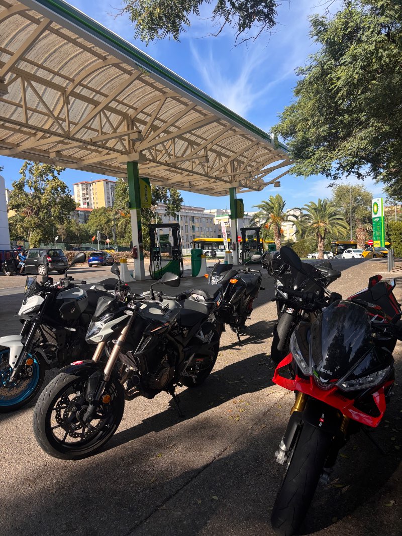 MOLINS · Barcelona, España | Quedada motera — Kando Riders