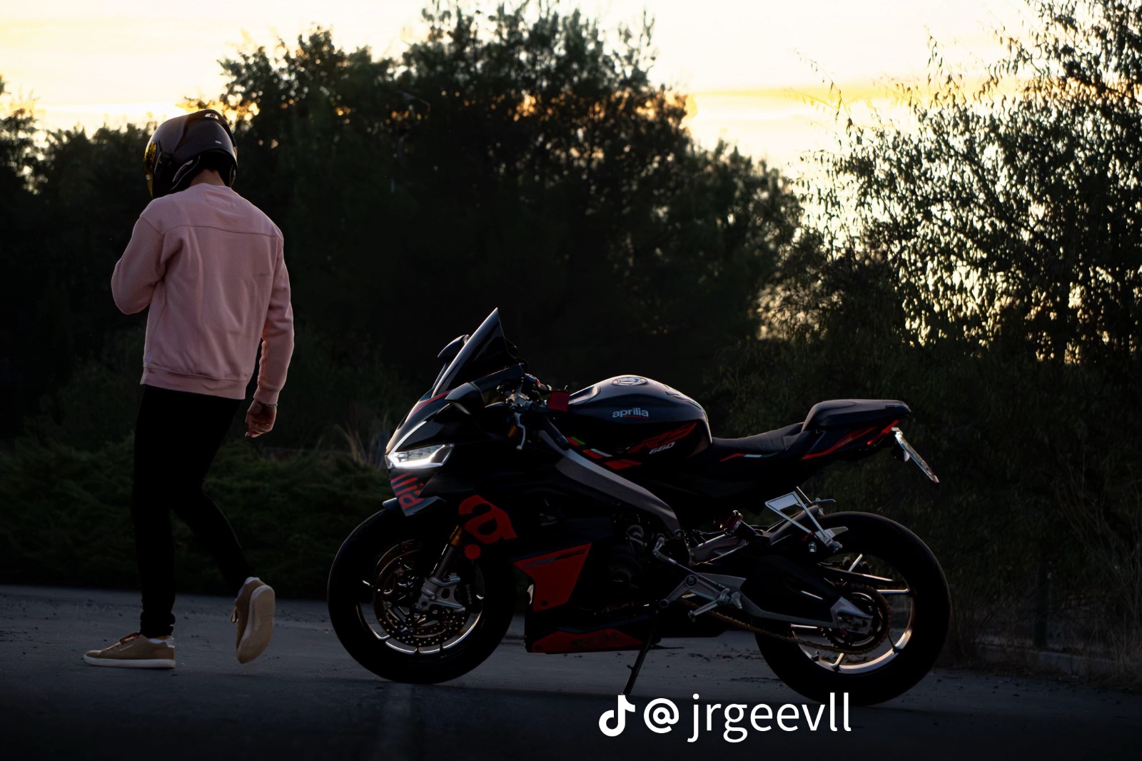 Que gran sesión de fotos me ha hecho un amigo si alguien quiere algo q… | Marc — Kando Riders