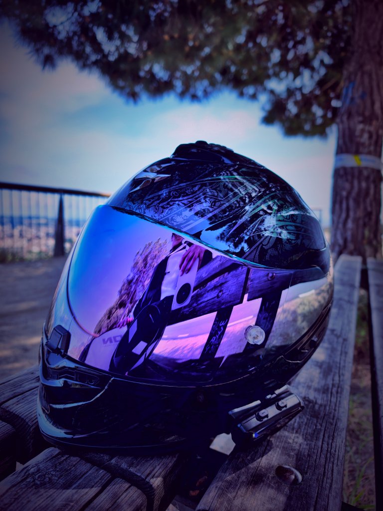 Que lo bonito del mundo se vea más reflejado en la pantalla del casco … | Jess — Kando Riders