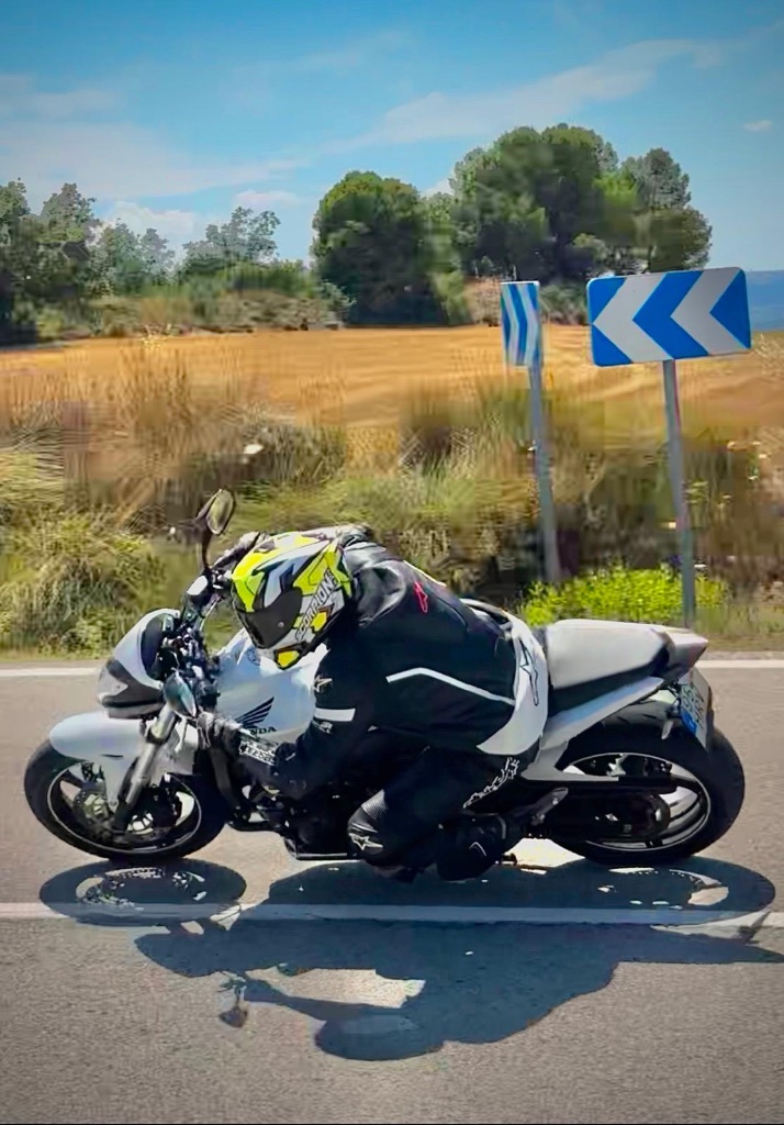 Ya se nota el calorcito😎 Este sábado día 27, hay ruta y somos ya siet… | Edgar — Kando Riders