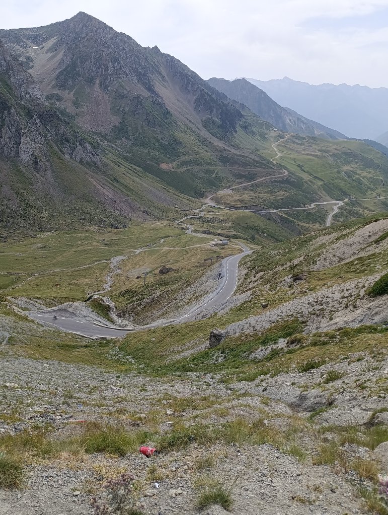 subida al tourmalet y bajada hacia el valle de ordesa, Huesca | Jaime — Kando Riders