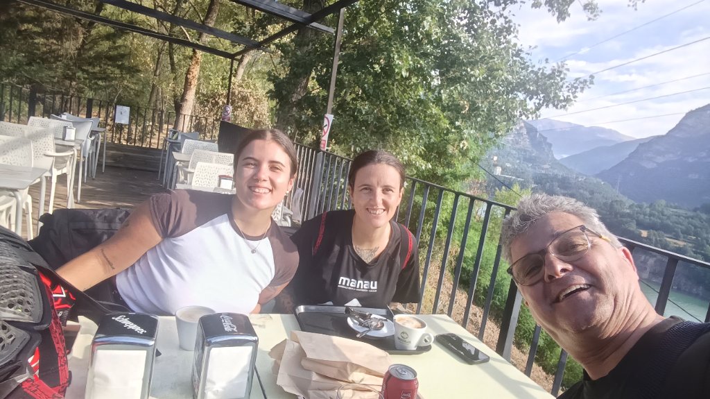 Me llena de Orgullo y Satisfaciión, salir de ruta con las @fullgascoup… | Carles F — Kando Riders